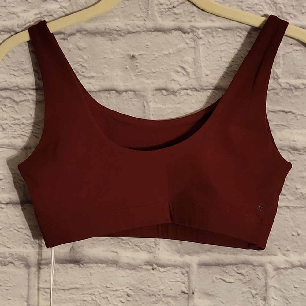 NWT Everlane The Performance Bra in Dark Red - Picture 2 of 13